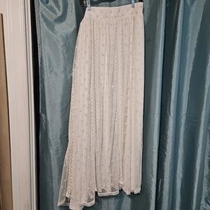 White lace skirt